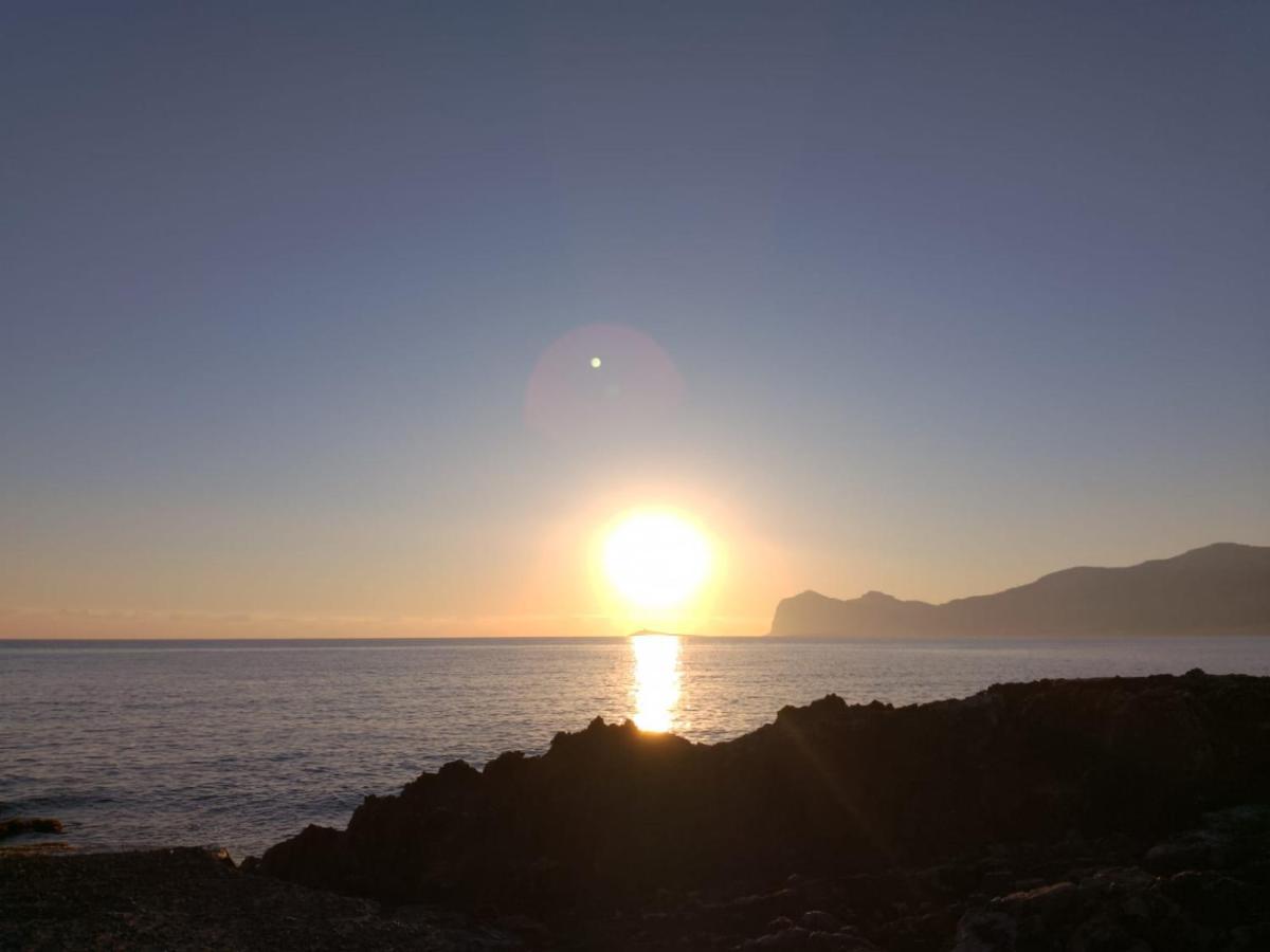 Amecasa - Casa Vacanze Sicilia Carini Exteriör bild