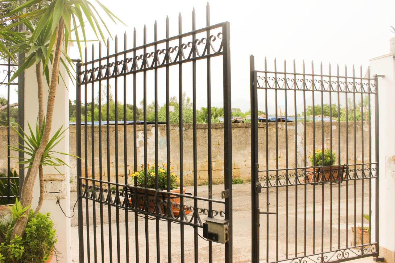 Amecasa - Casa Vacanze Sicilia Carini Exteriör bild